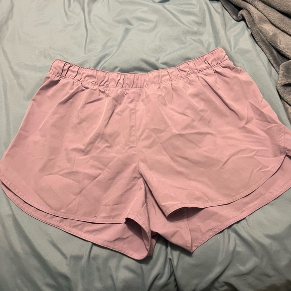 Old navy running shorts - Picture 1 of 2